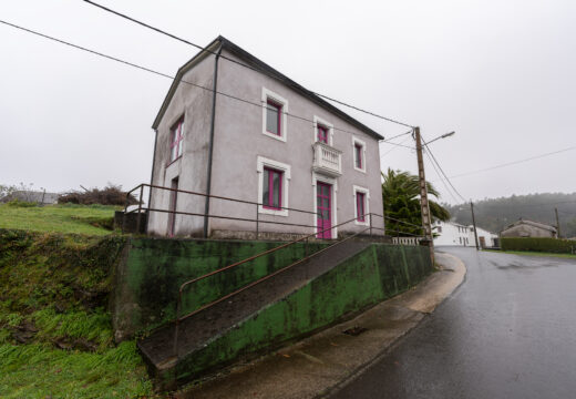 O Concello de San Sadurniño saca a poxa pública unha vivenda reformada en 2013, cun prezo de saída de 20.000 euros